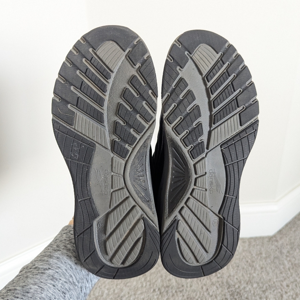 Dansko Women's Pace Walking Shoe - Arch Support - Black and Grey sz 39 (8.5- 9) - Picture 6 of 7